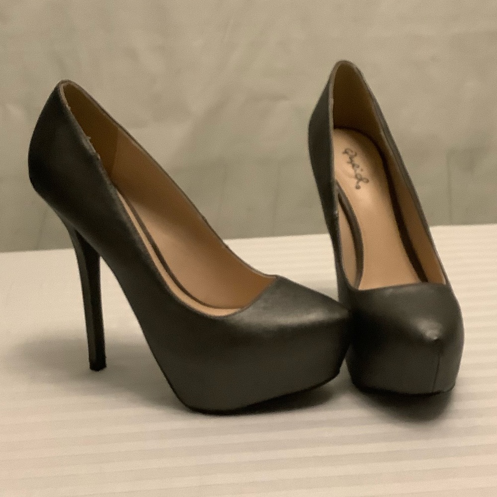 Cupid 6” gunmetal platform heels